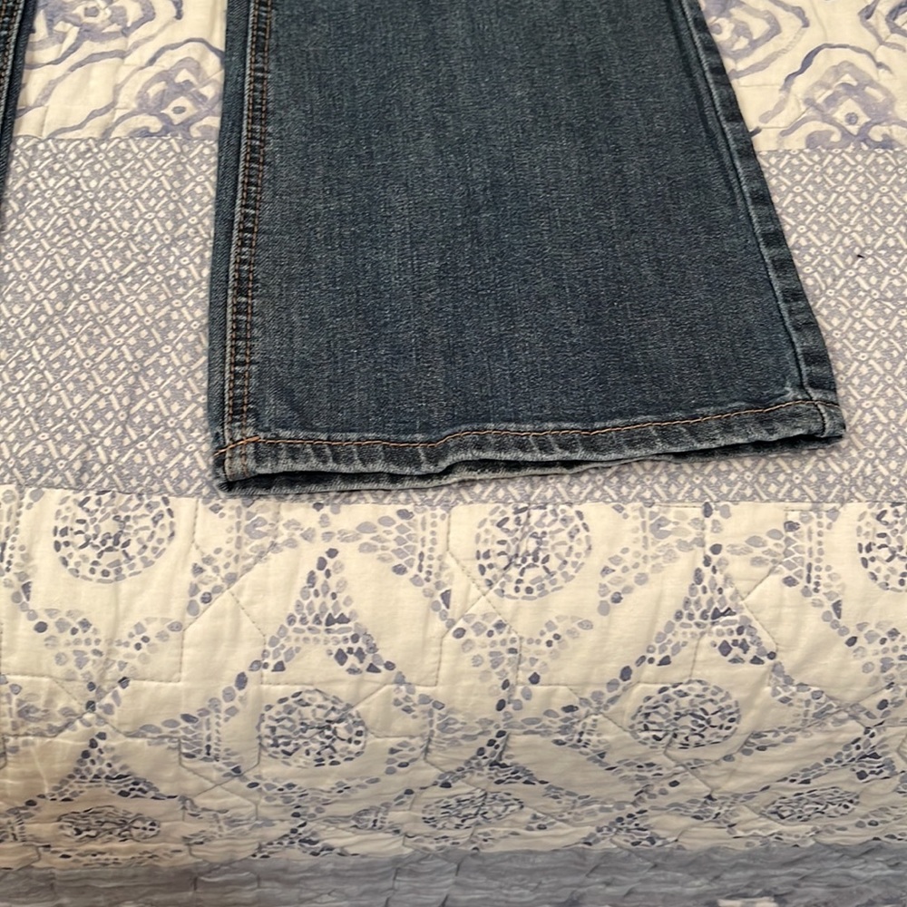 Jeans - Picture 3 of 4